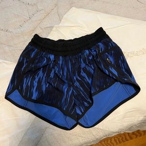 Lululemon tracker shorts